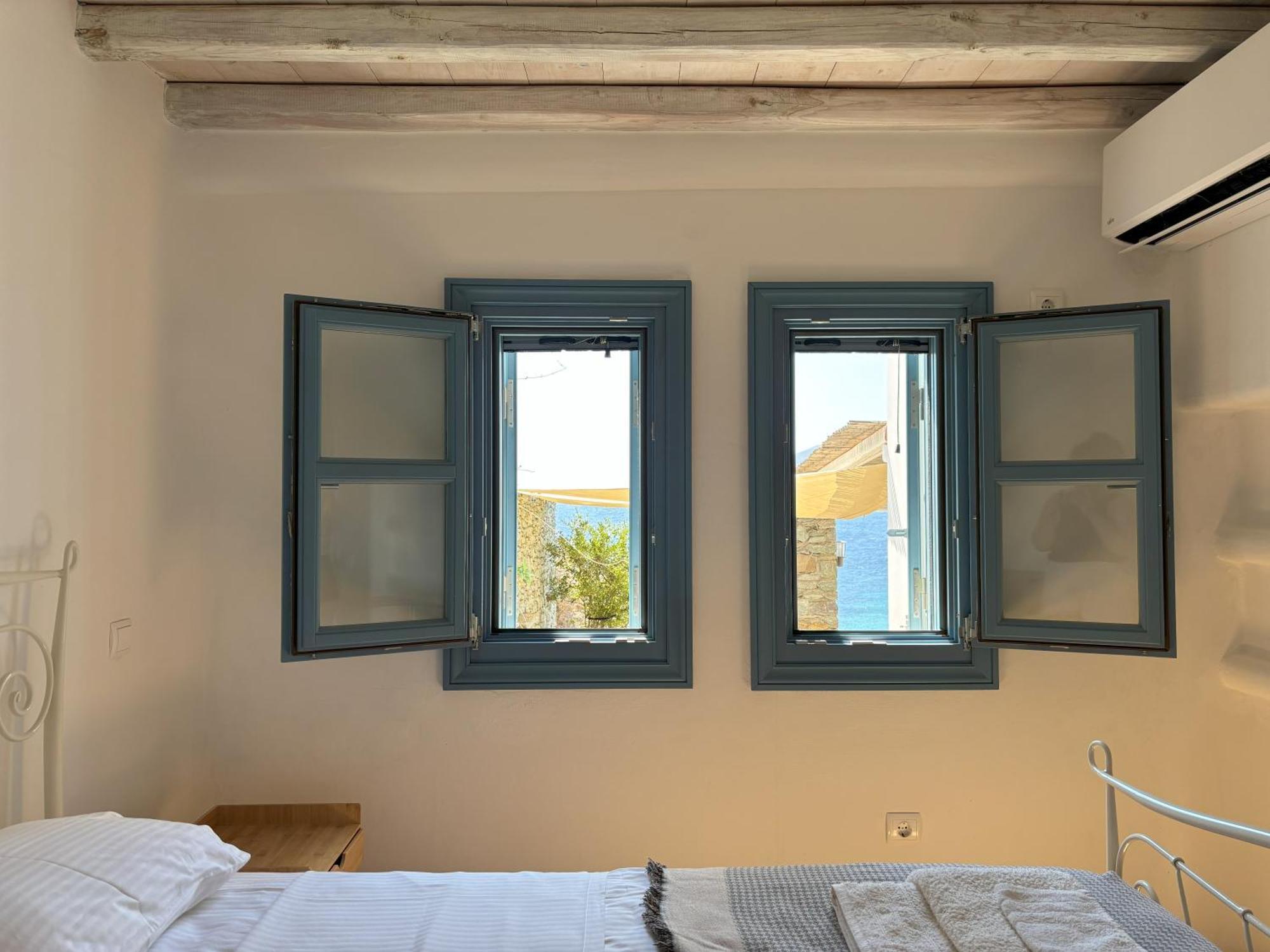 Almyra Red Villa Kythnos Exterior photo